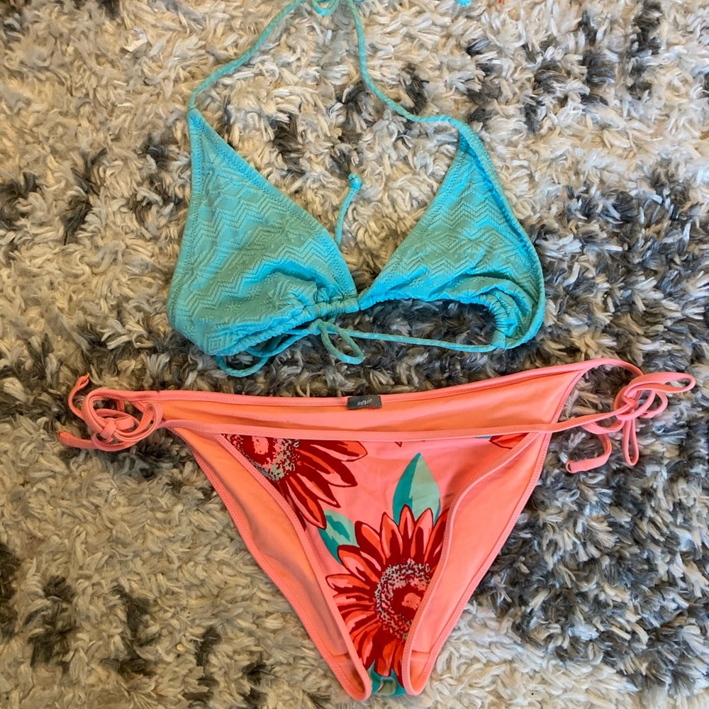 Aeri bikini
